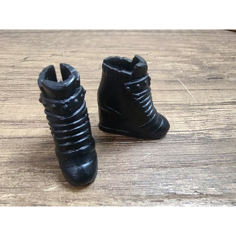 Barbie Fashionistas Black Wedge Style Sneakers Doll Size Z35